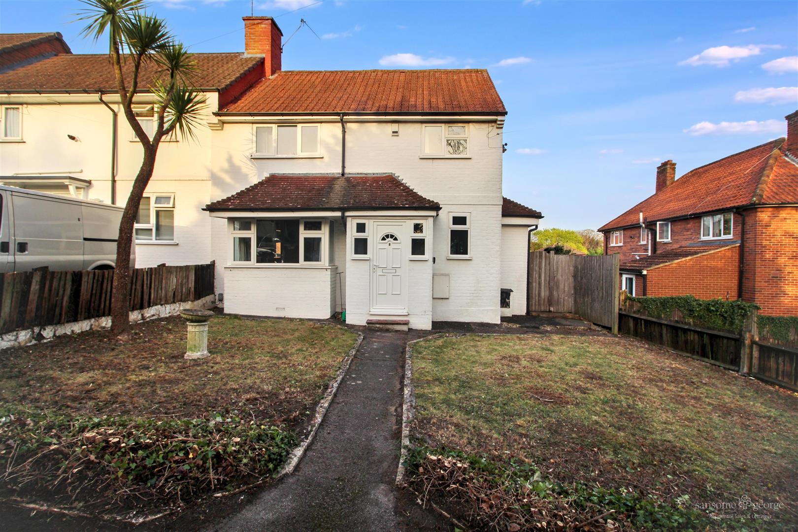 2 bed property in Donkin Hill, Reading